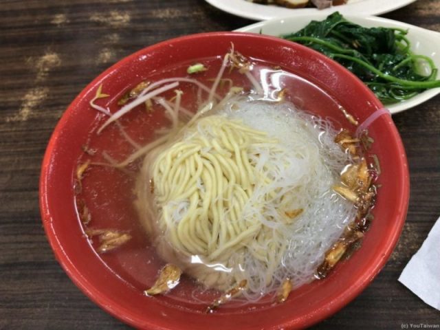 小麦粉麺とビーフン半分半分